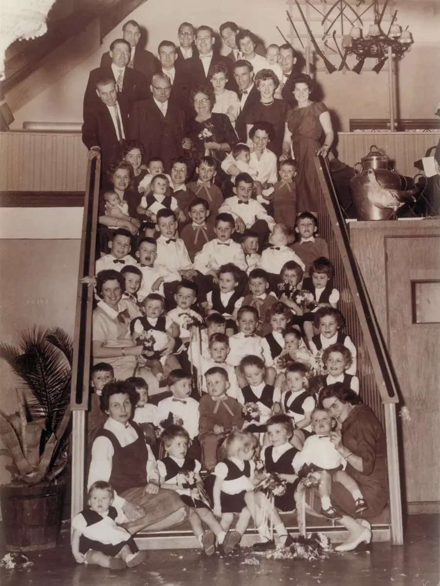 Van der Valk family with children in the past
