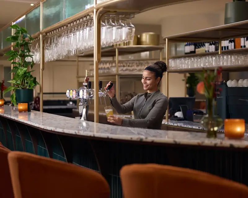 bar