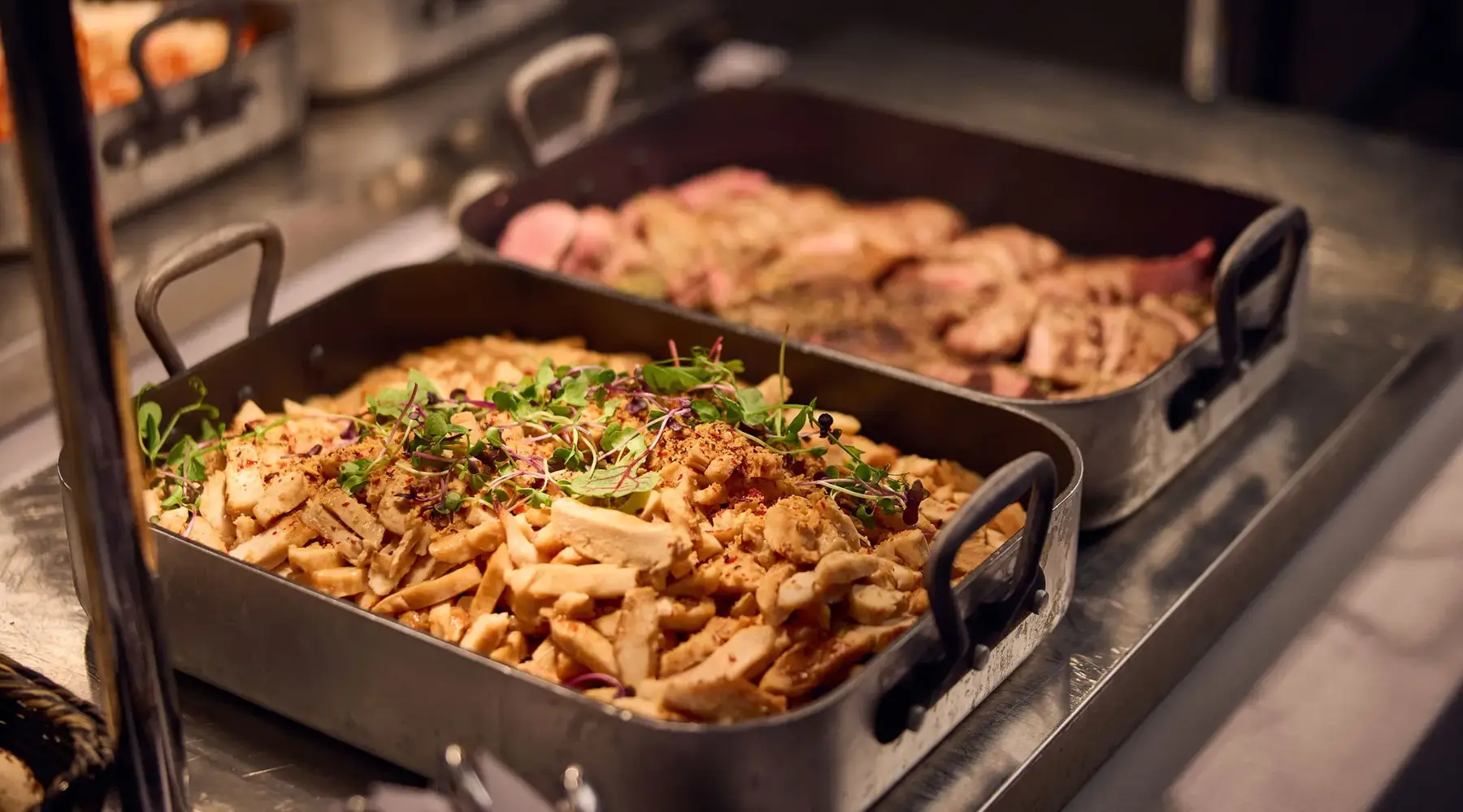 Detail photo of the poké bowl buffet