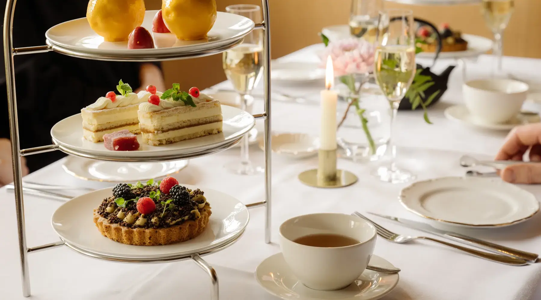 High Tea Hotel Van der Valk