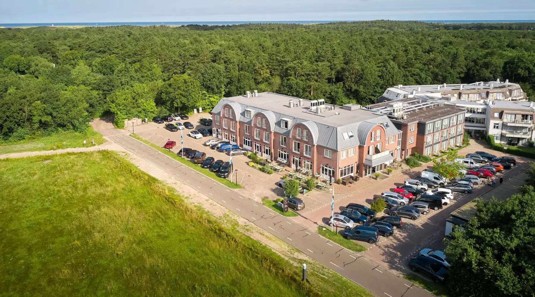Hotelaanzicht Van der Valk Texel