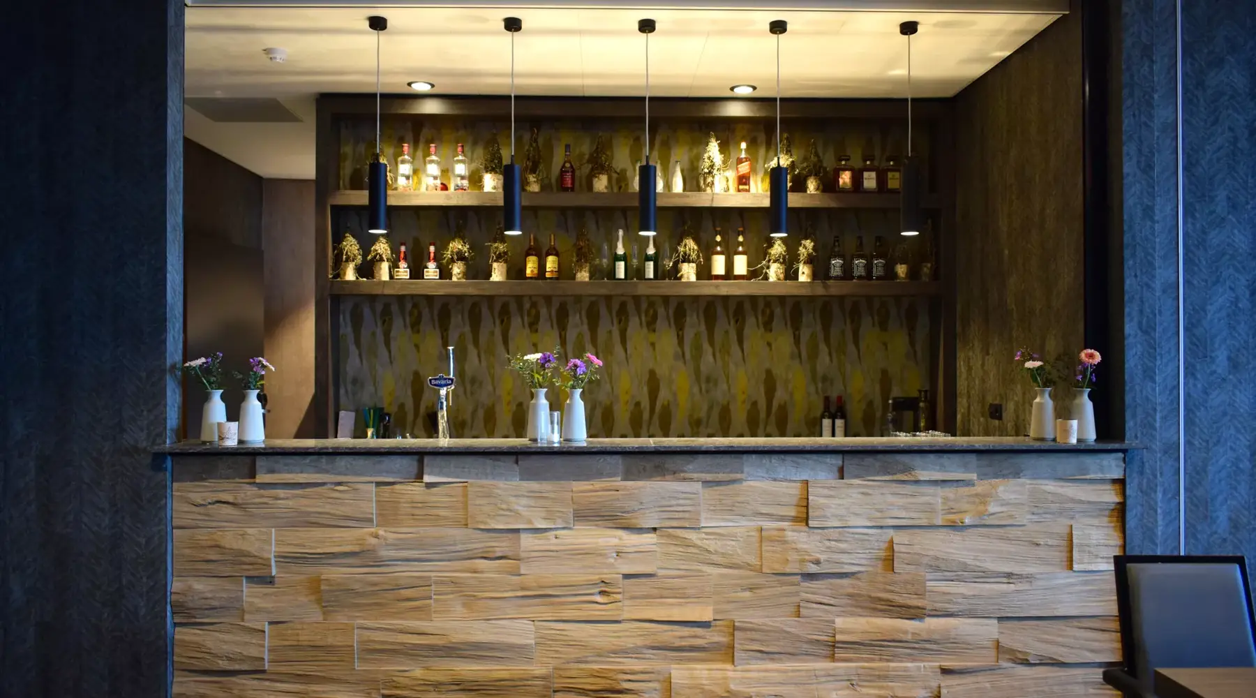 Bar waalsprong 1