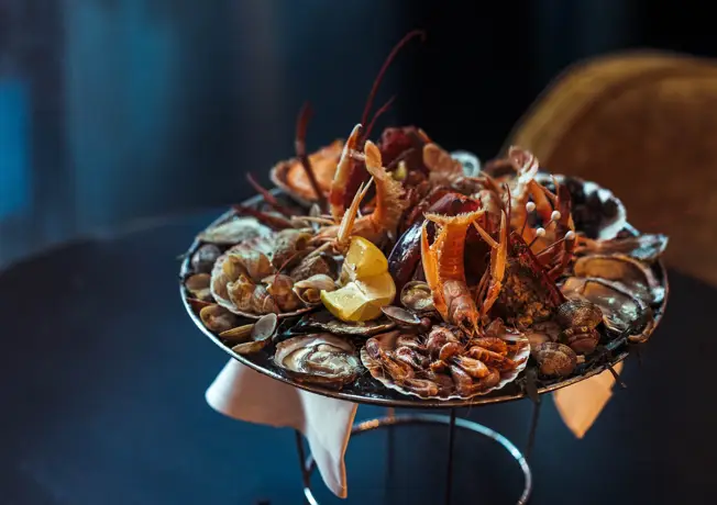 Seafood lunch on the terrace of Restaurant Cocotte