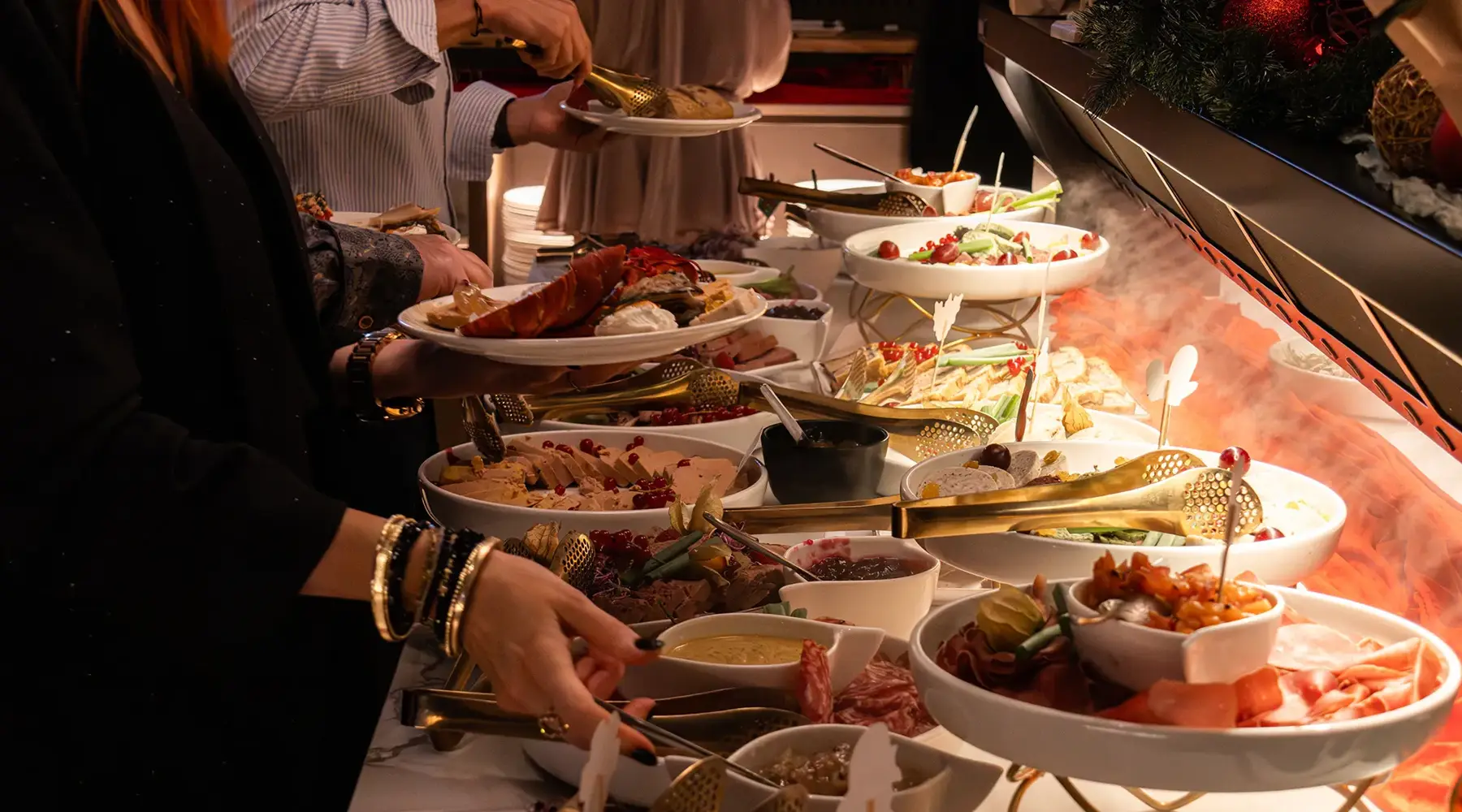 Guests compose their own plates at the extensive Live Cooking Christmas buffet at Van der Valk Hotel Hoorn.