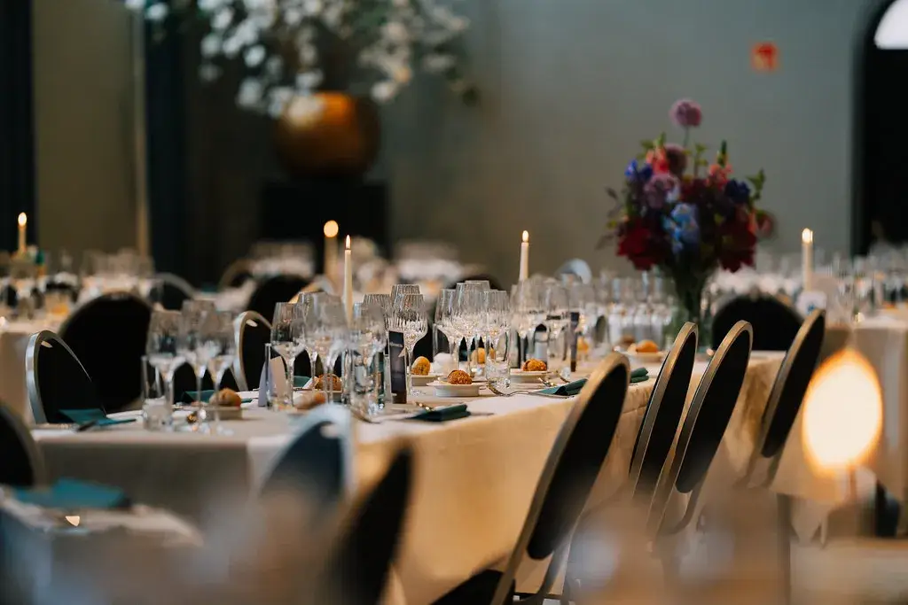 Zaal Rubens ingedekt voor een feest