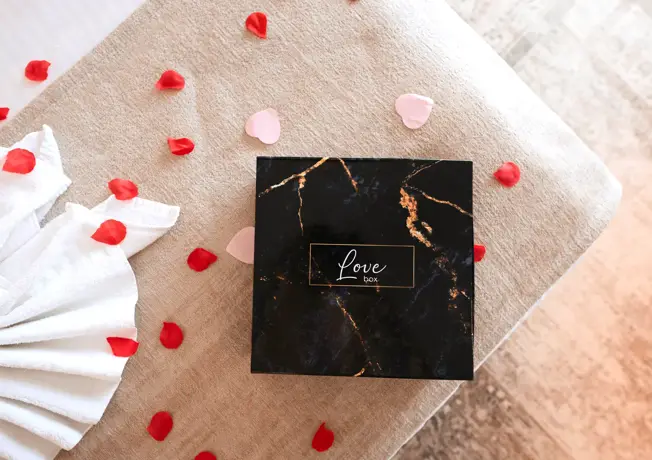 Love Pack op het bed