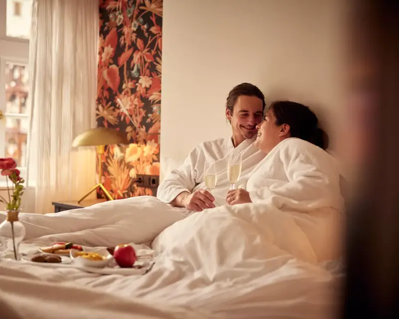 ein paar im Bett