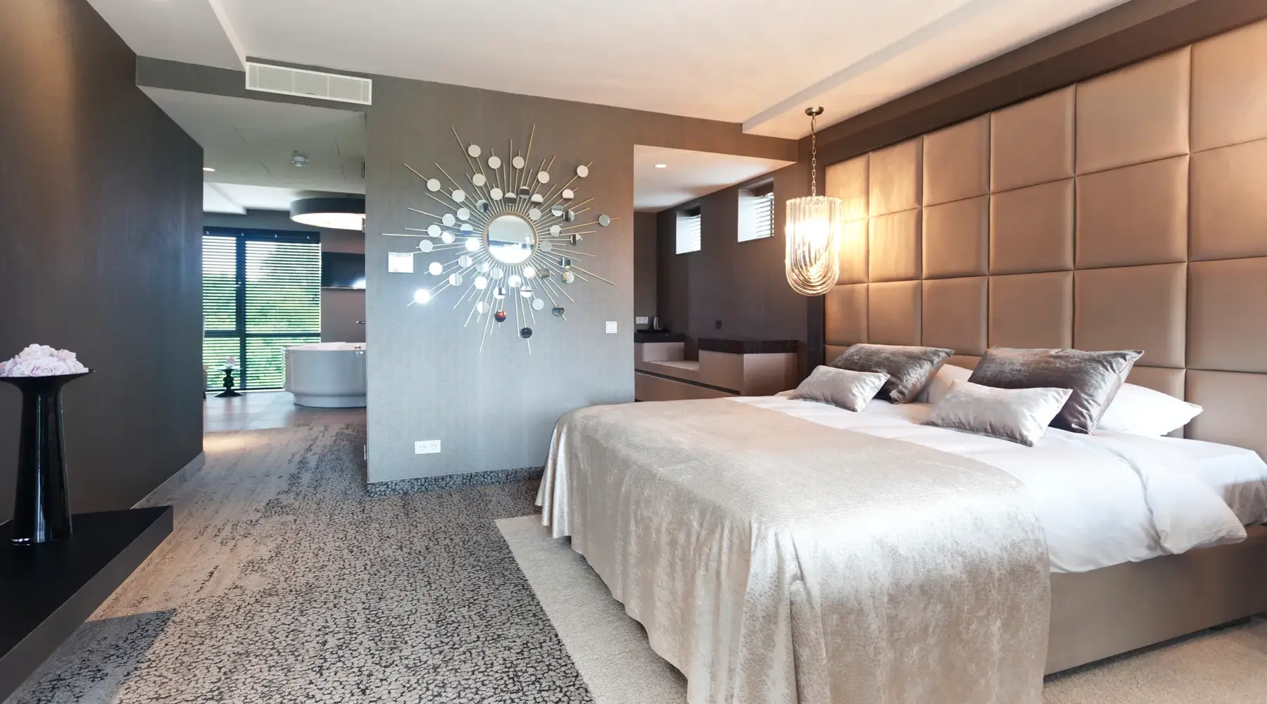 Royal Suites