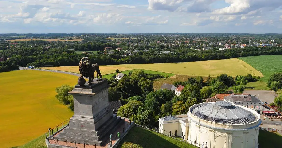Outdoor activities and hiking in Waterloo near the Van der Valk hotel.