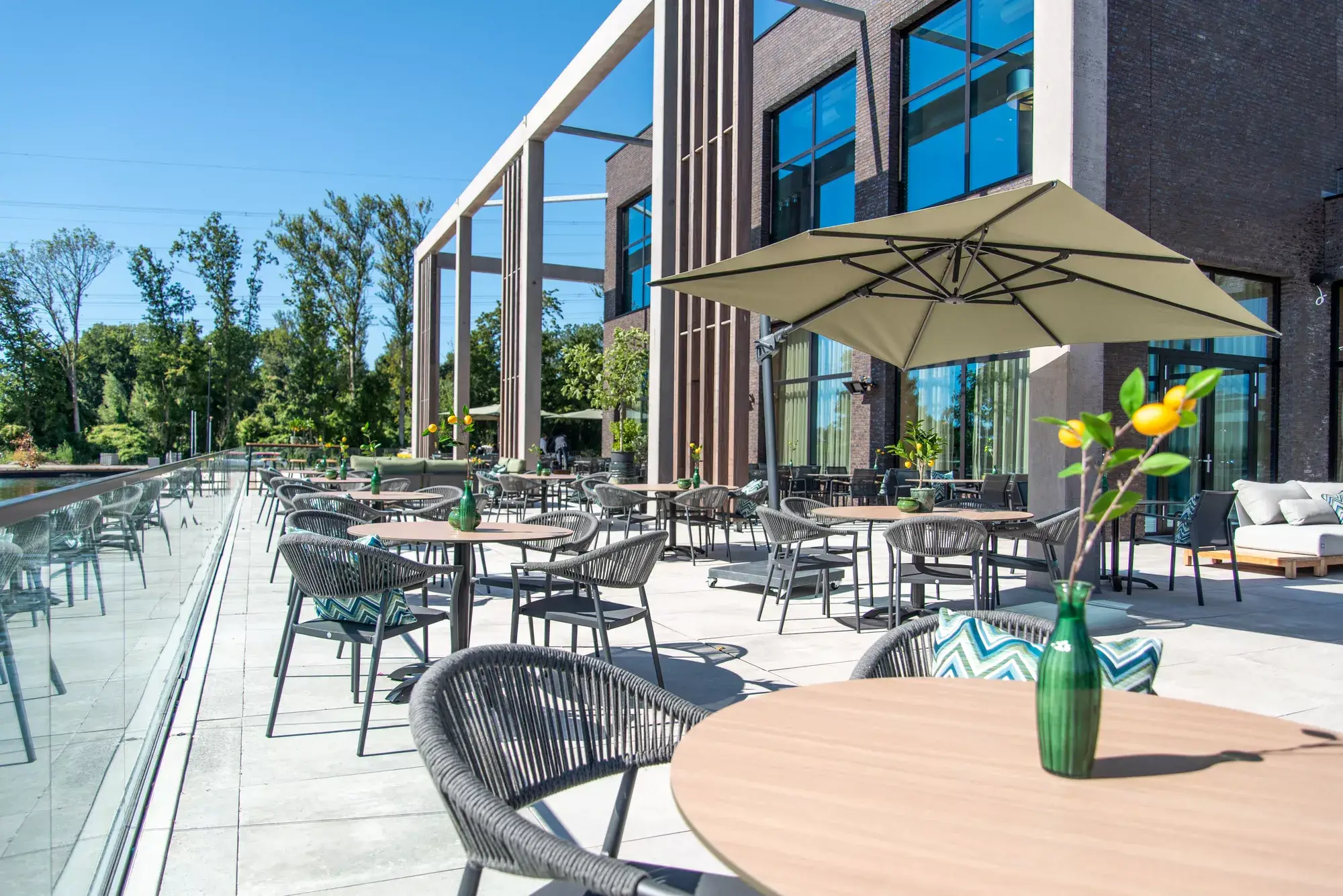 terras hotel lelystad