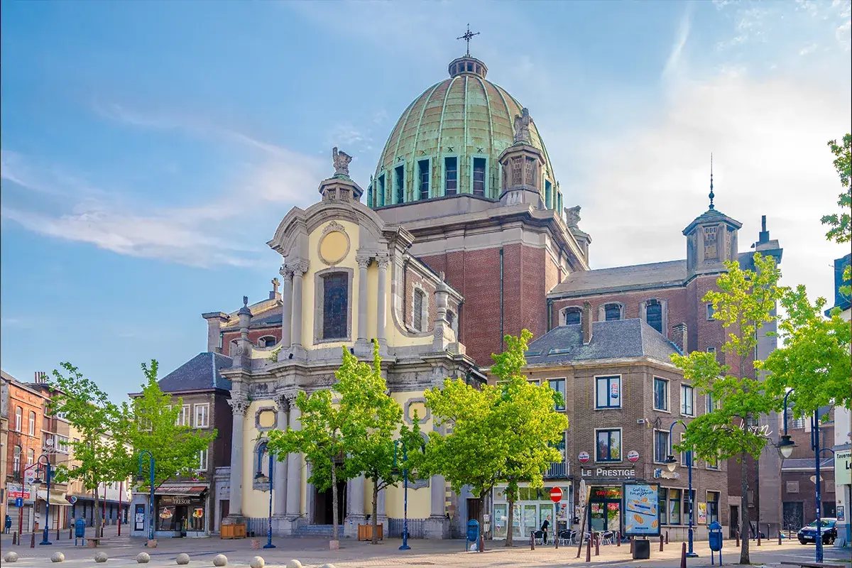 Omgeving Hotel Charleroi.