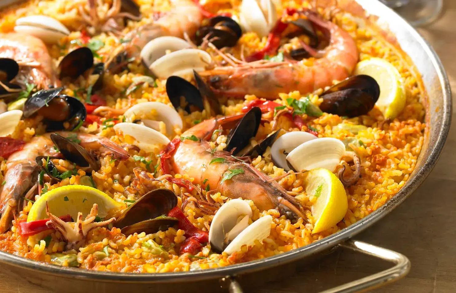 Paella in der Pfanne