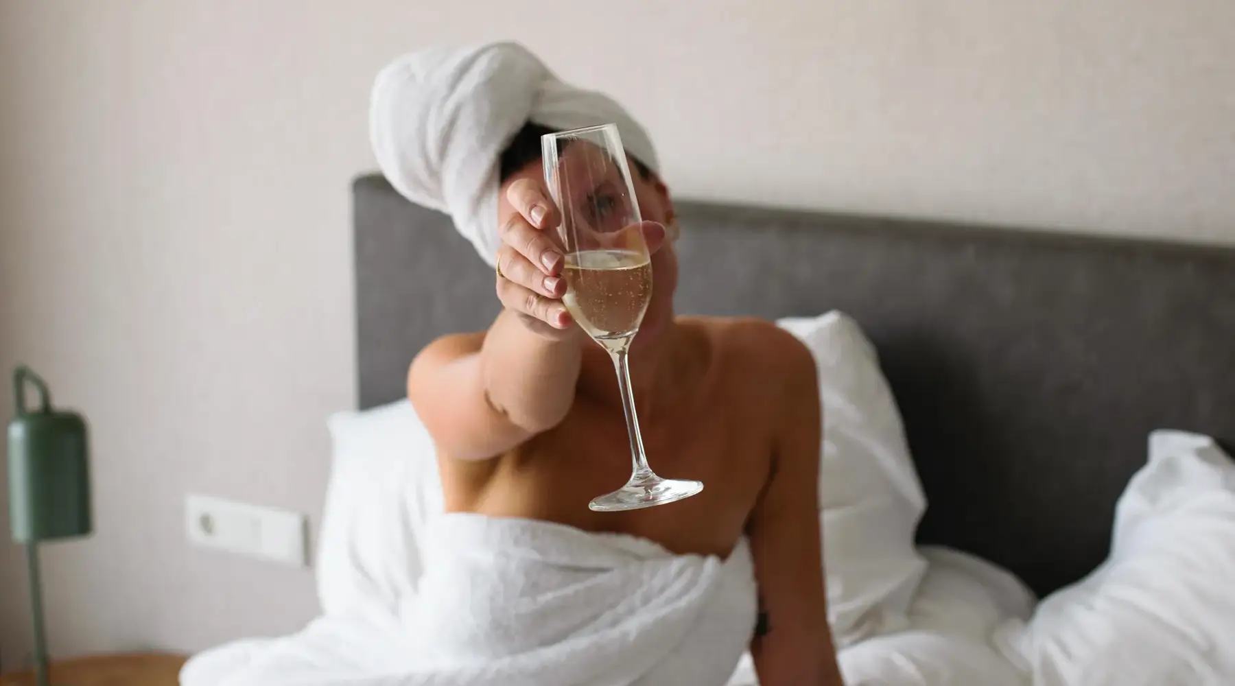 Angebote | Sonderangebote | Champagner | North Suite Van der Valk Hotel Sassenheim – Leiden