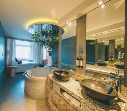 diamond penthouse suite