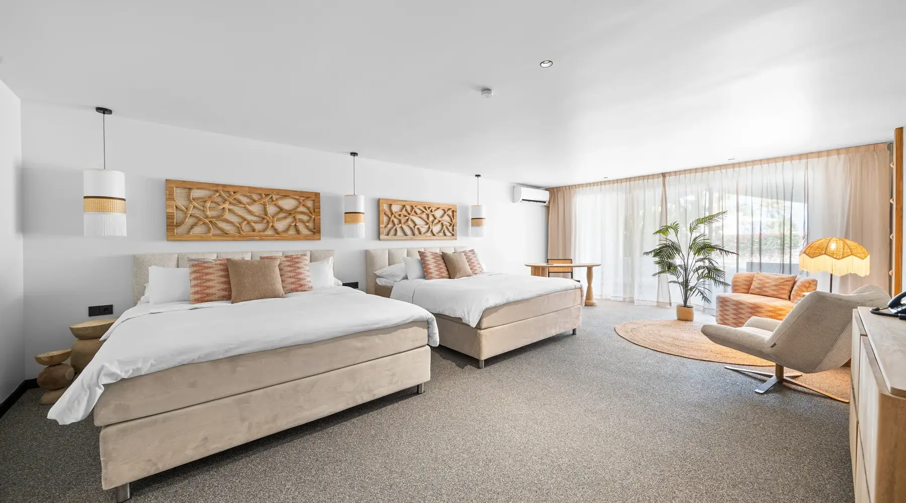King Suite Pool