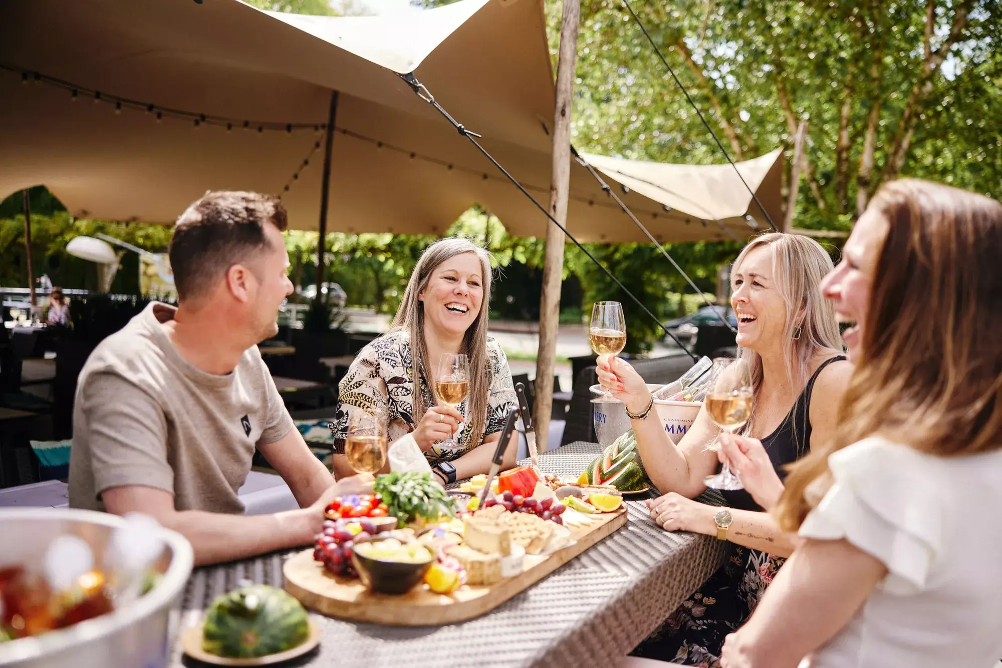Borrelen bij Hotel Vught