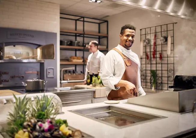 Restaurant guests at Hotel Antwerp