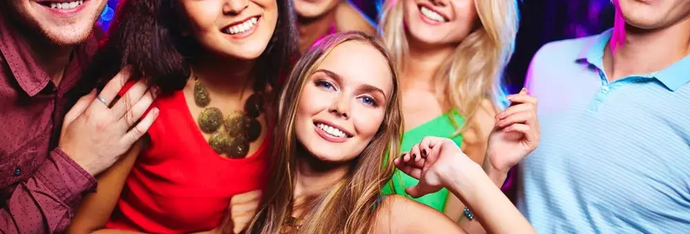 Feest uit de jaren 2000 x Deze gasten in het Resort Linstow