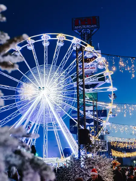 Reuzenrad op het Amsterdamse winterparadijs