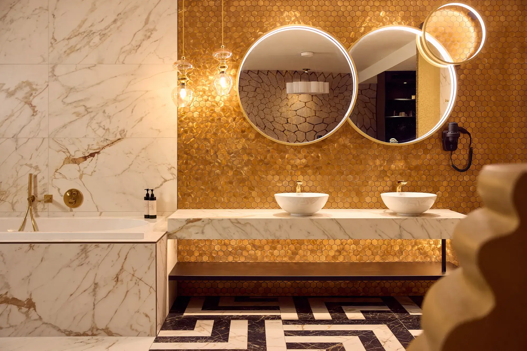 Honey Suite