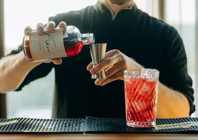 Verres à champagne prêts pour une réception