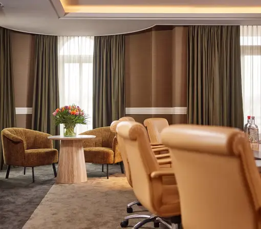 Detailfoto van een zitje in de Roos Boardroom