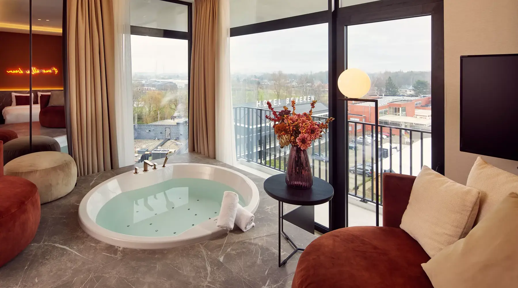 Whirlpool Hotel Beveren