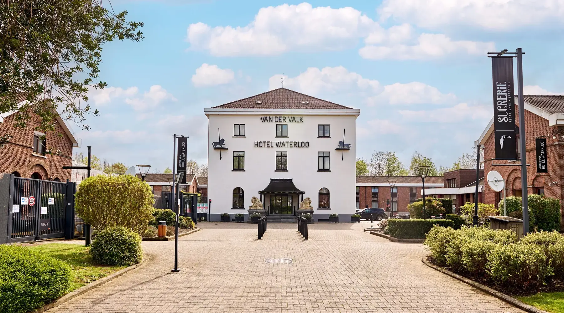 Vorderansicht des Hotel Waterloo