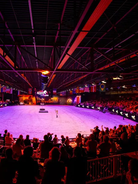 Indoor Friesland Pferdeveranstaltung