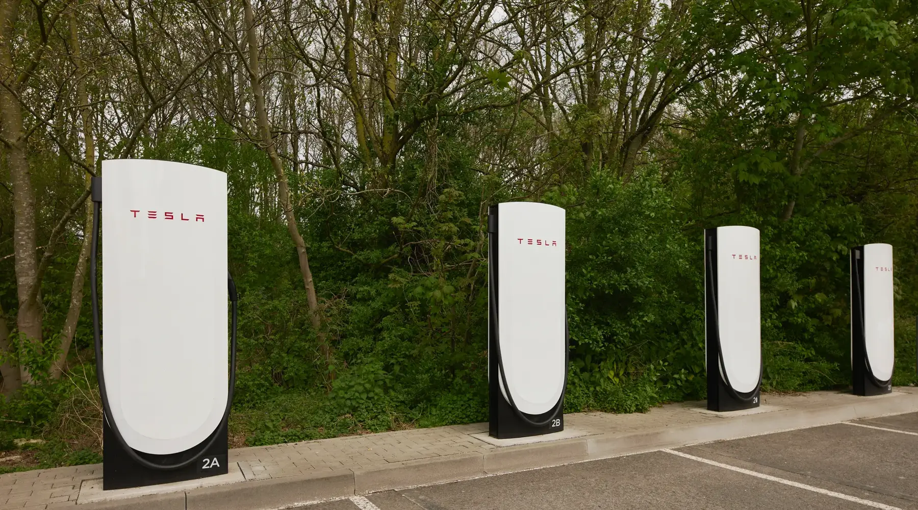 Tesla Supercharger Moers