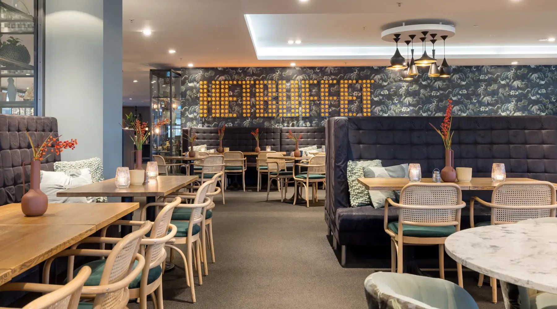 Interior restaurant Het Buffet