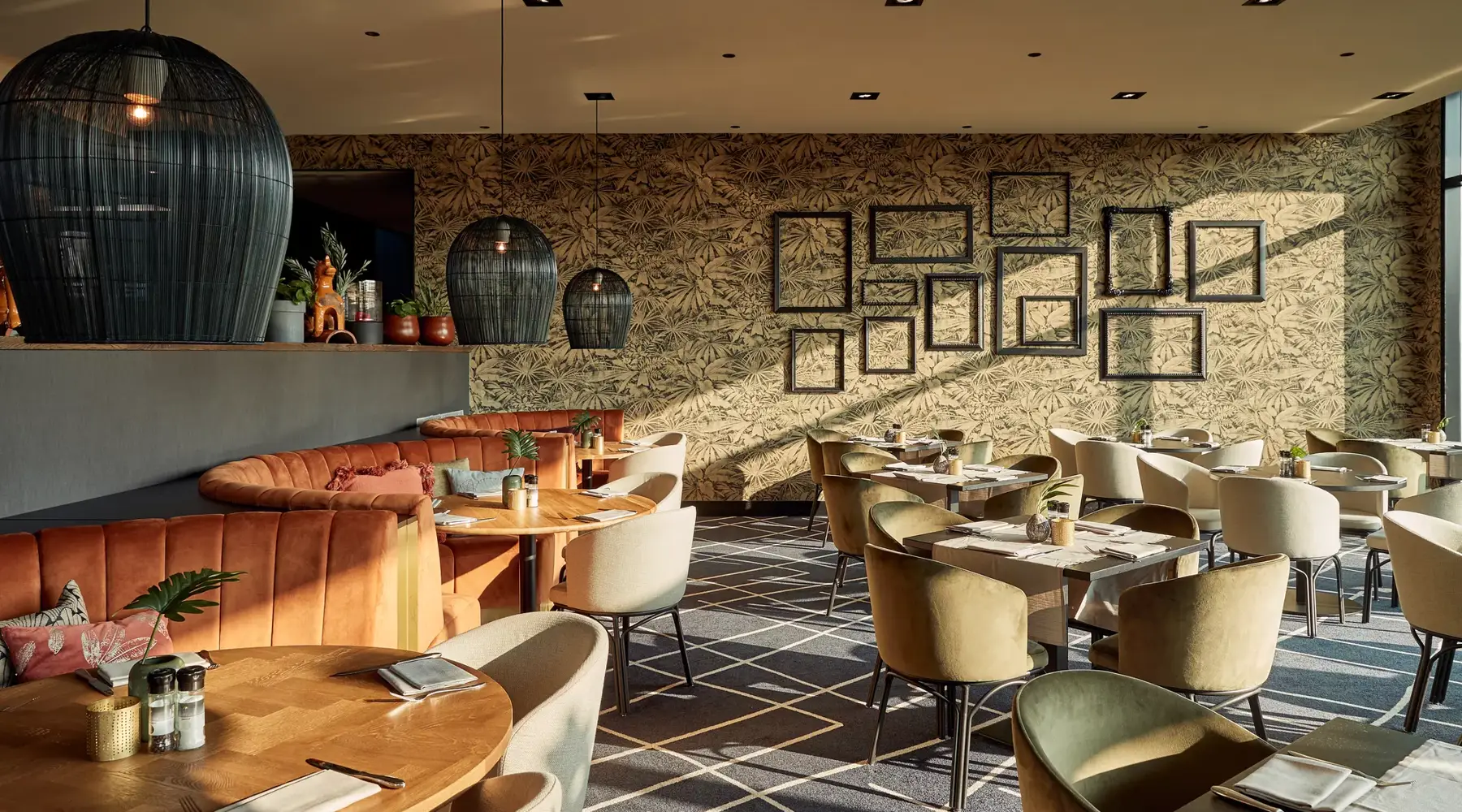 The interior of the restaurant of Hotel Breukelen
