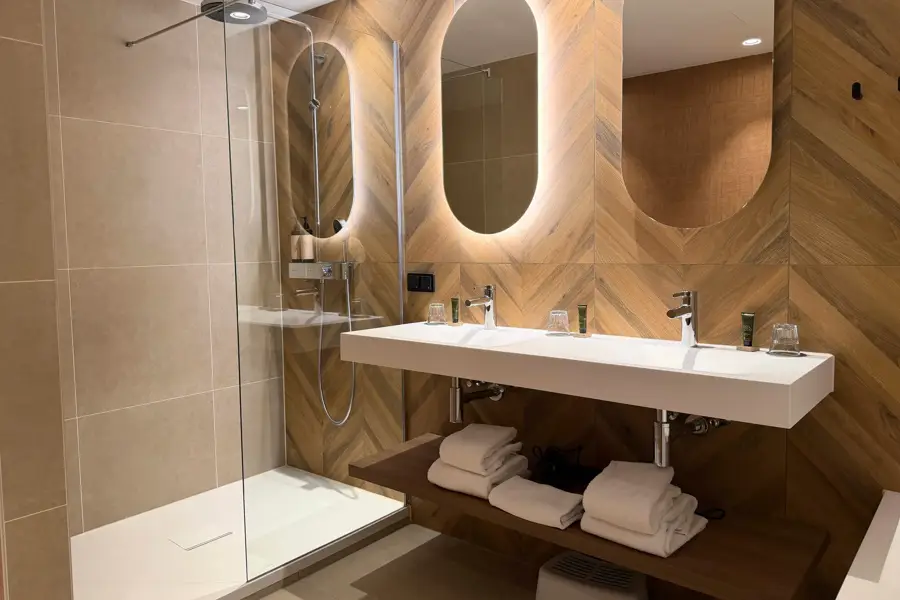 Comfort Room | Sleeps 3