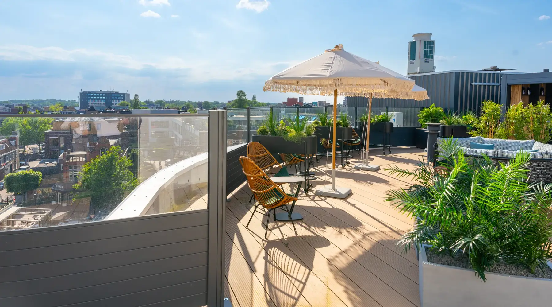 rooftop bar