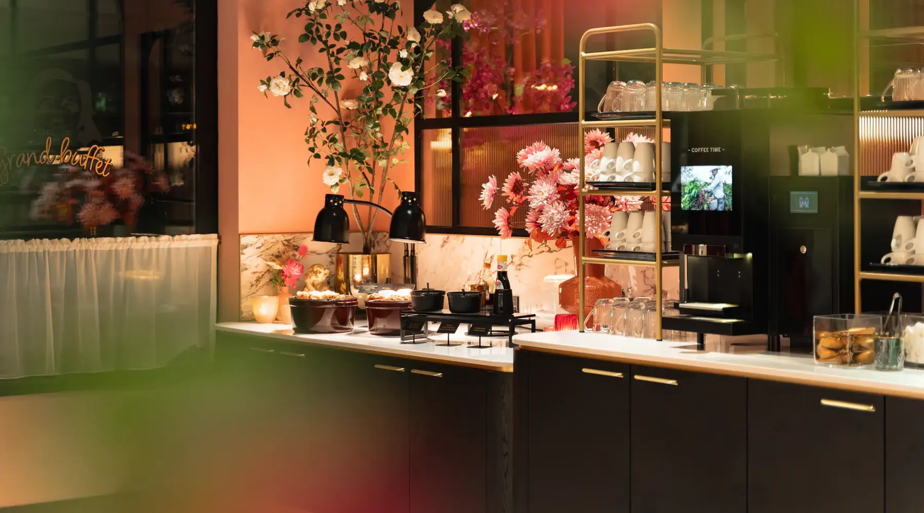 TheaterHotel De Oranjerie - Breakfast