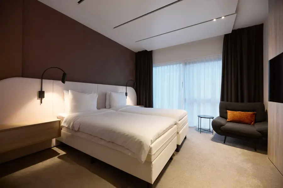 Ruime en moderne kamer in Van der Valk Hotel Gent, ideaal voor een weekendje weg in Gent met alle nodige faciliteiten