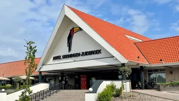 Front of hotel Groningen Zuidbroek 
