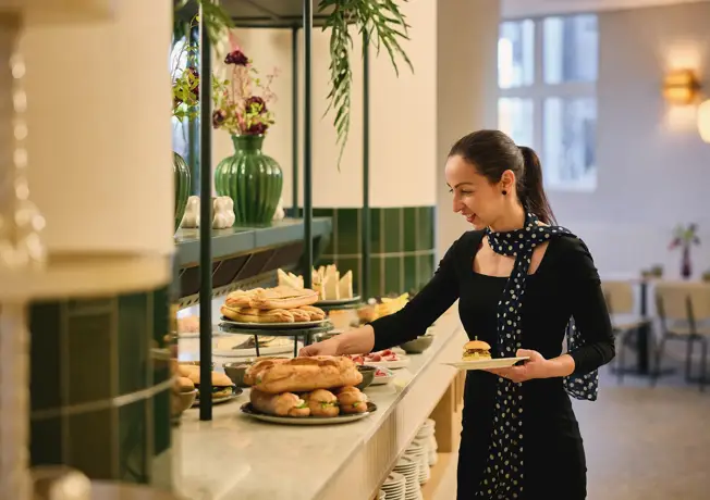 RESTAURANT BUFFET