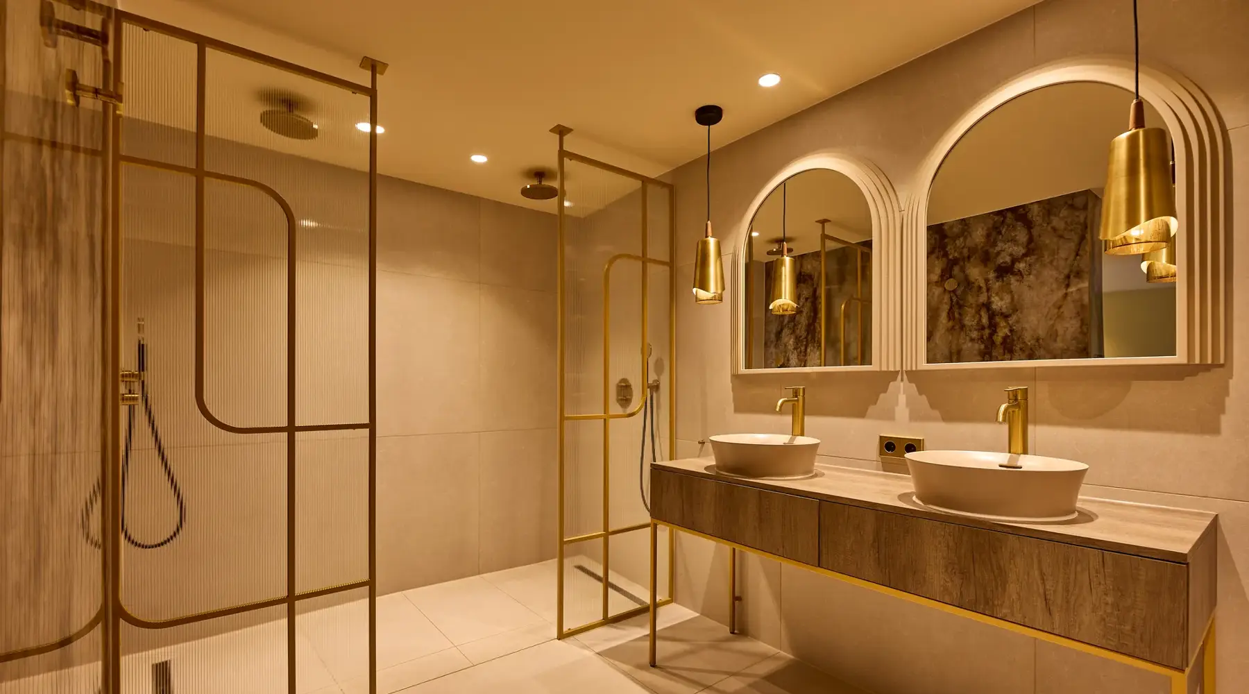 Royal Suite Gold Badkamer