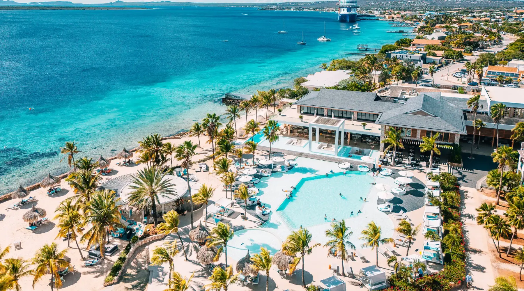 Piscine du Plaza Beach Resort Bonaire