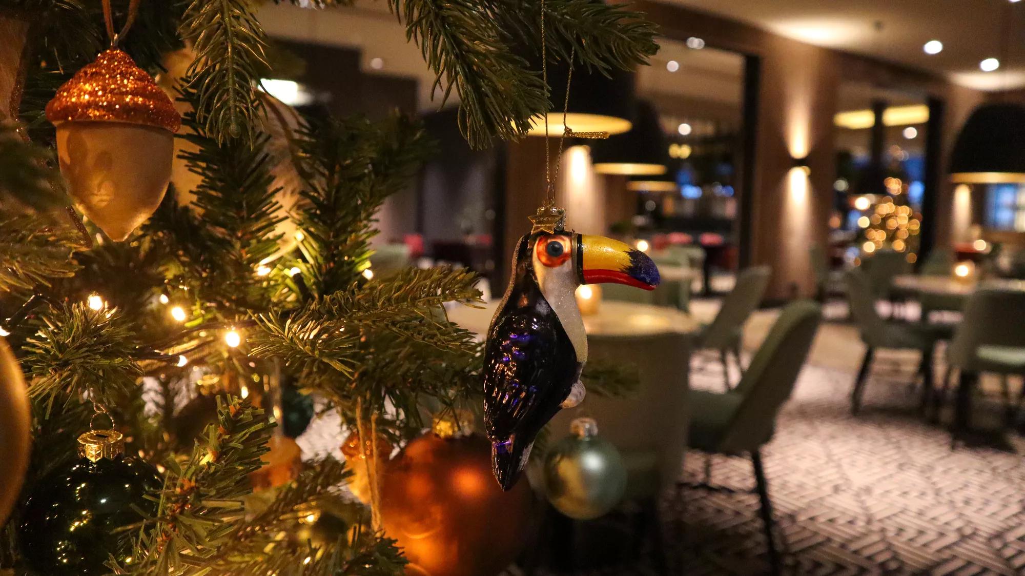 Van der Valk Toekan kerstbal