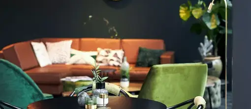 Green lounge