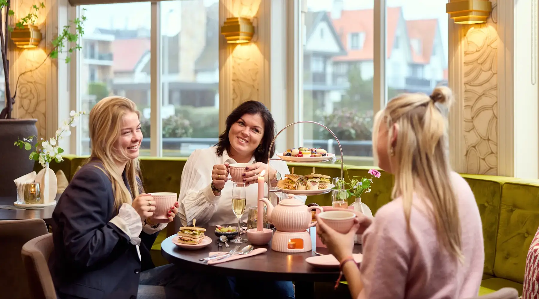 High Tea in Restaurant Vloed
