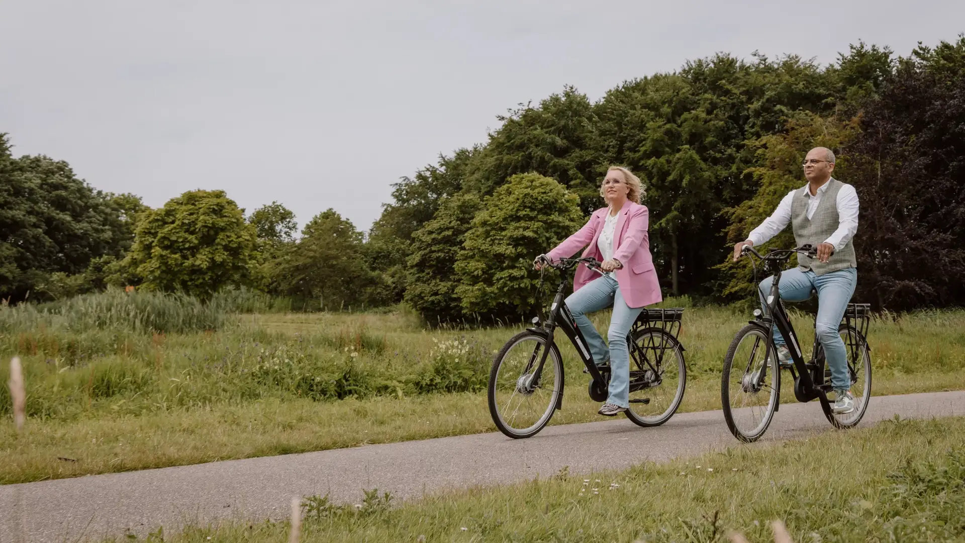 Fietsend koppel
