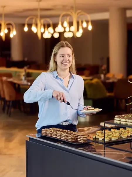 Invité au buffet pour groupes à l'Hôtel Gent