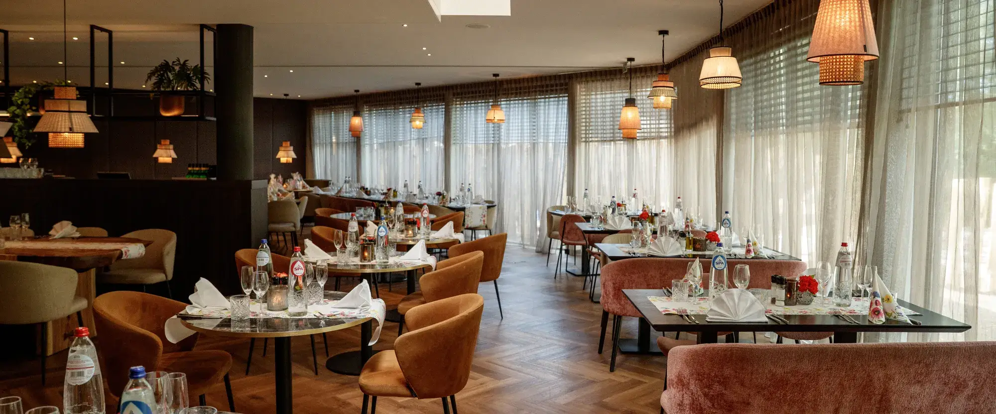 Nest restaurant