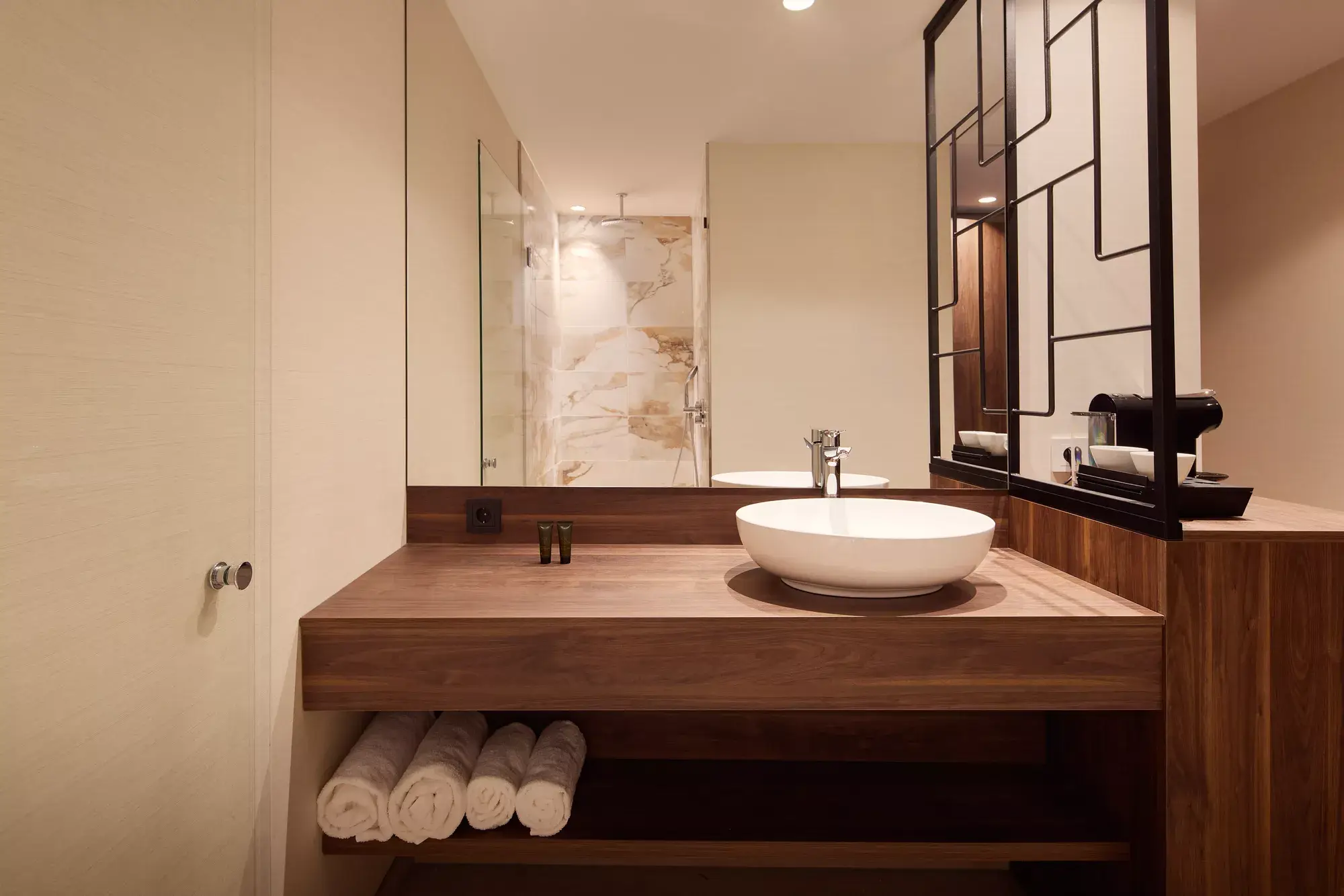 Bathroom of the comfort room at Hotel Delft