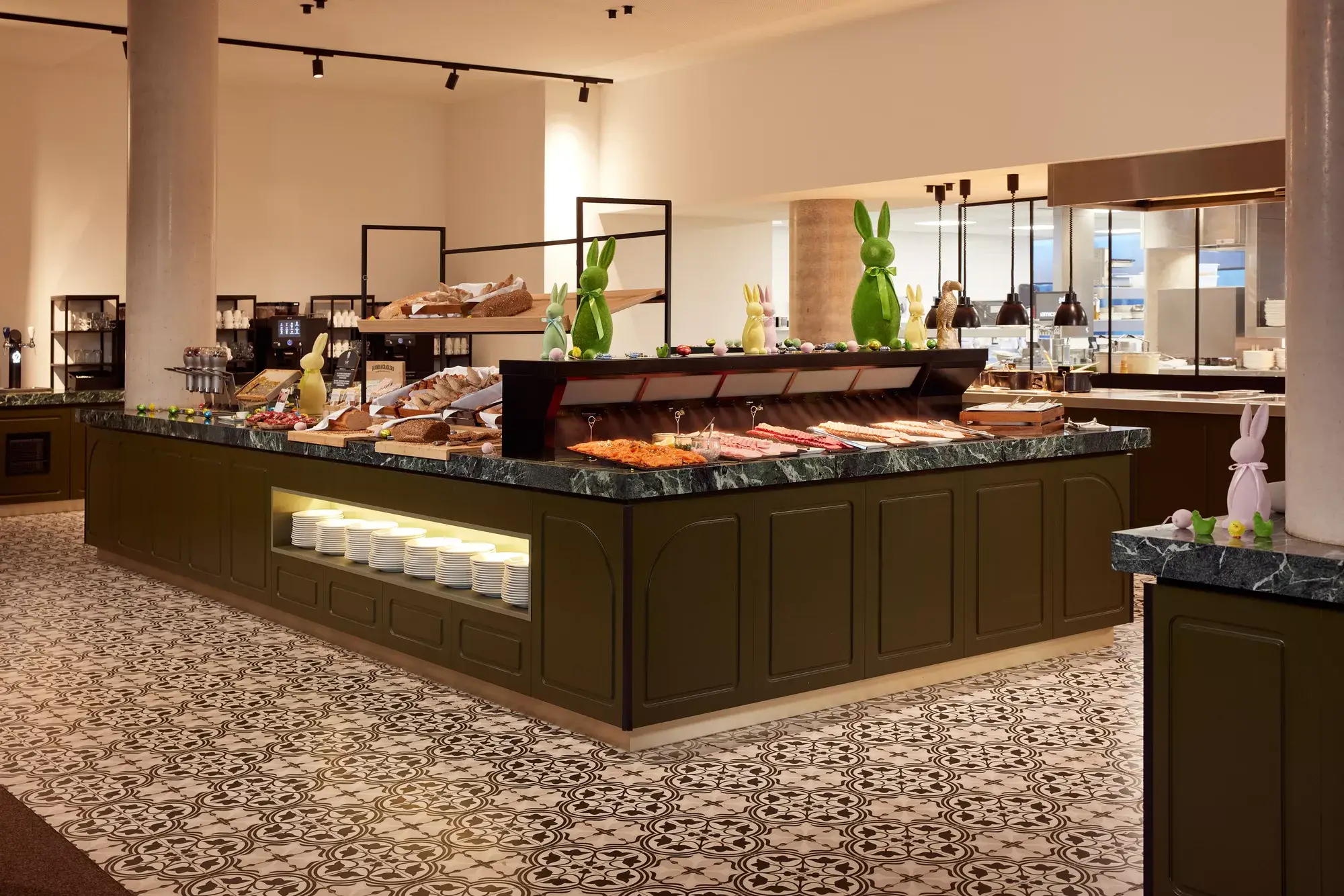 Extensive brunch buffet at Hotel Ghent for Easter with the family