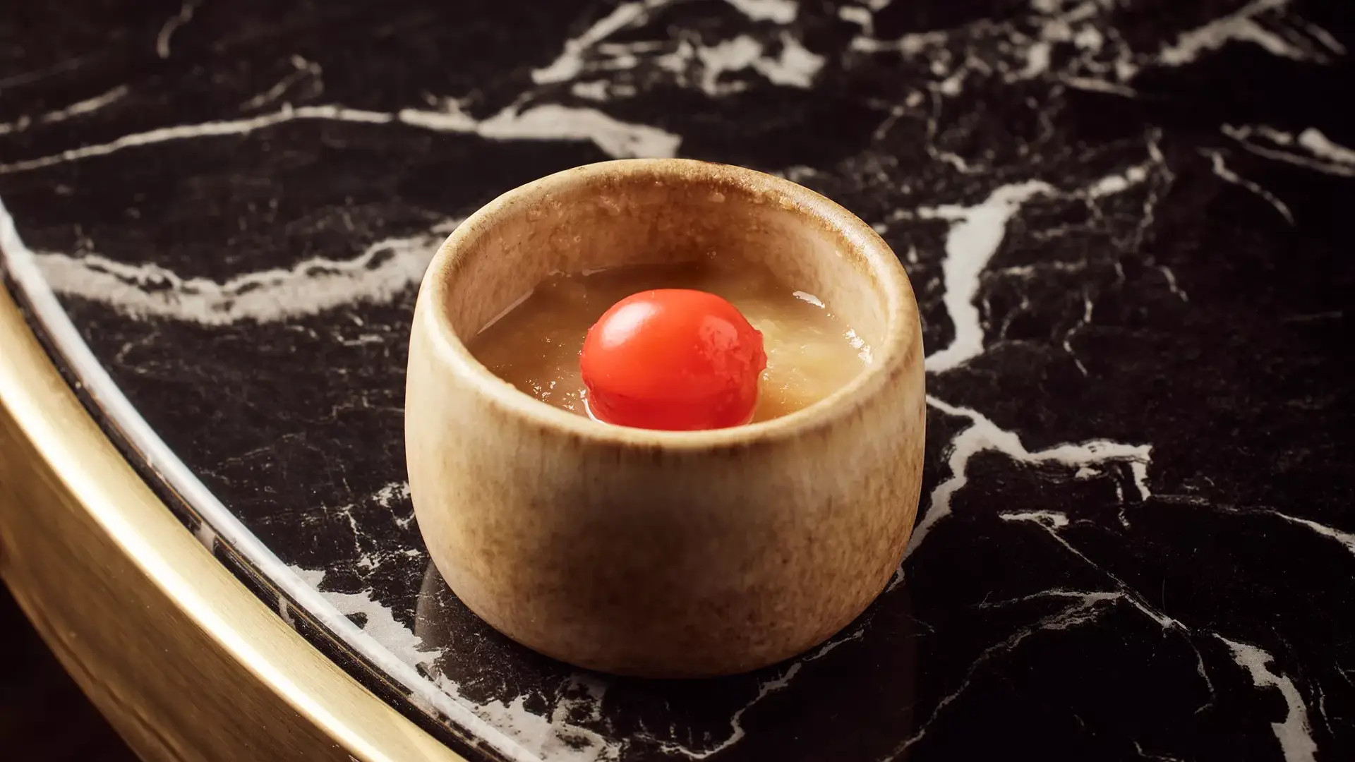 Apple sauce with cherry