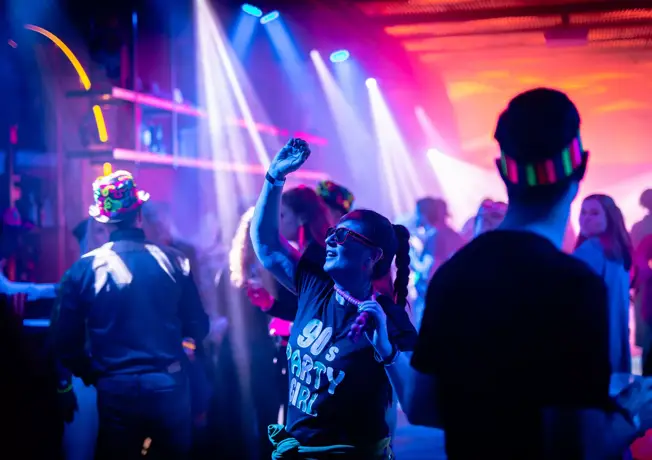 Neon-Party im Hotel Lelystad